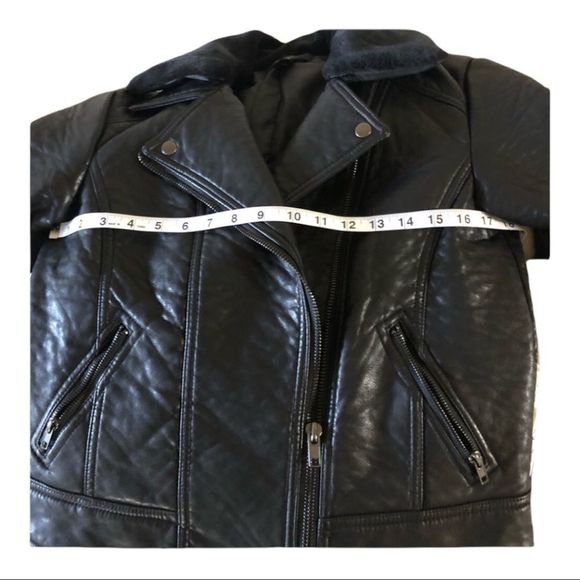 FAUX black leather jacket by FOREVER 21 size M - Picture 9 of 11